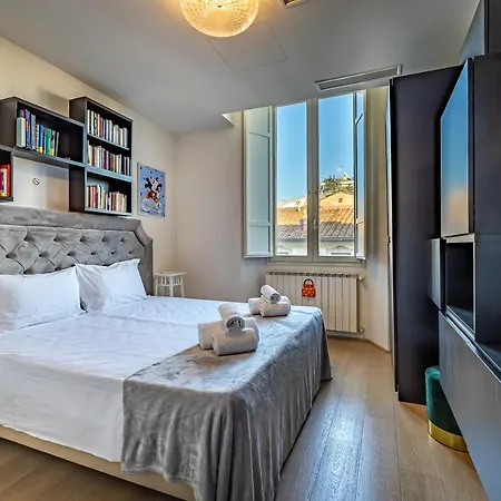 Yid Luxury & Design Penthouse L5 Апартаменты